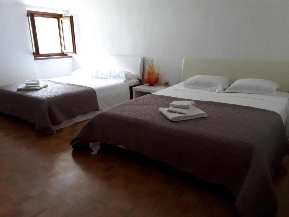 B&B Appartamenti Chez Patty Castel San Pietro Ngoại thất bức ảnh